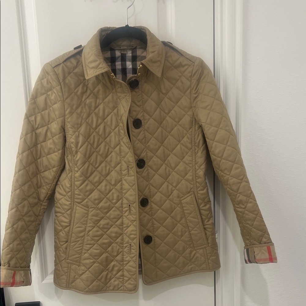 Burberry Quilted Beige Jacket